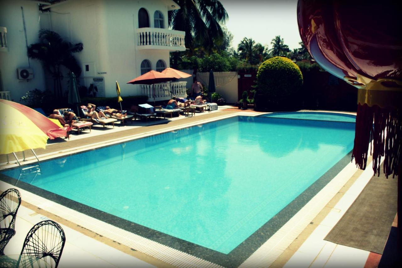 Colonia Santa Maria Hotel Baga Bagian luar foto