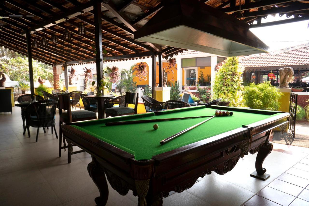 Colonia Santa Maria Hotel Baga Bagian luar foto